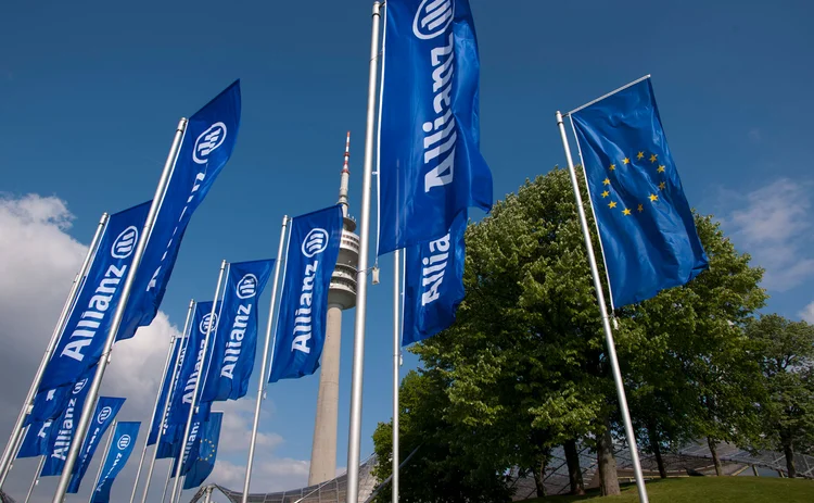 Allianz flags