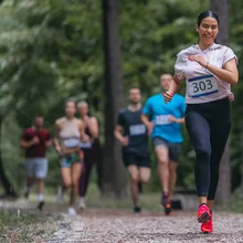 people runnin marathon outdoors